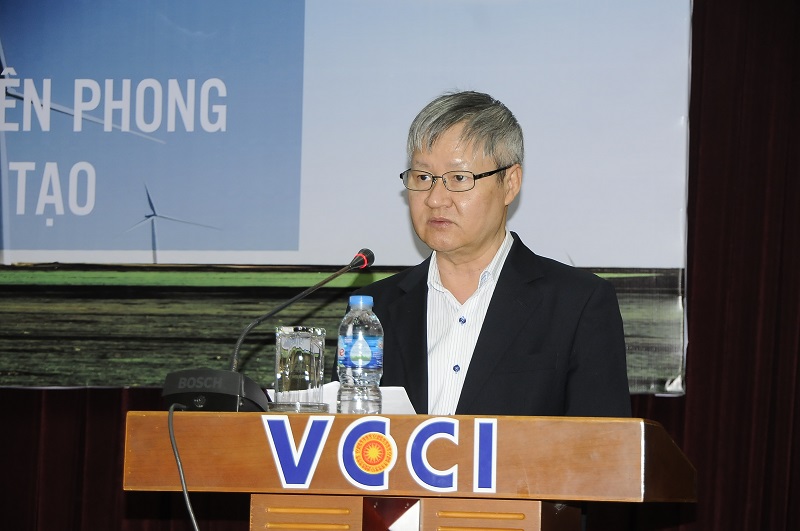 Ông Võ Tân Thành – Phó Chủ tịch Phòng Thương mại & Công nghiệp Việt Nam, Giám đốc VCCI chi nhánh TP.HCMp/phát biểu tại Hội thảo.