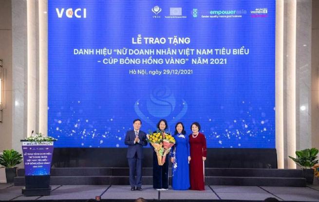 Bình xét danh hiệu “Nữ Doanh nhân Việt Nam tiêu biểu – Bông Hồng Vàng năm 2025”