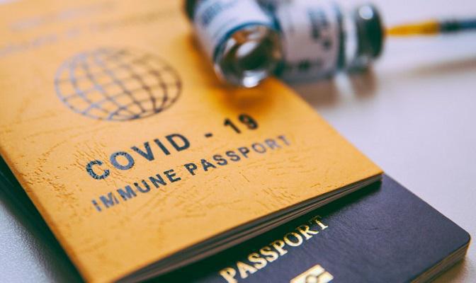 "Hộ chiếu vaccine” - "đòn bẩy" phục hồi ngành du lịch