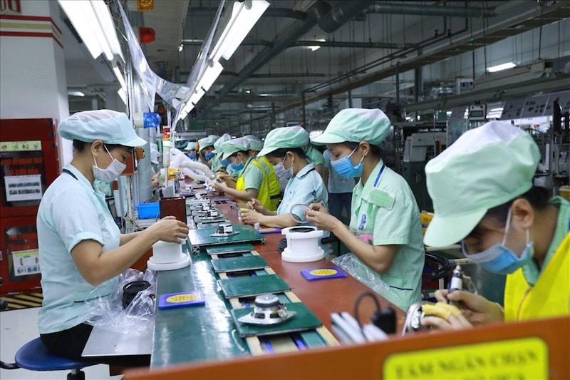 Đề xuất tăng lương tối thiểu 7,2% từ năm 2026