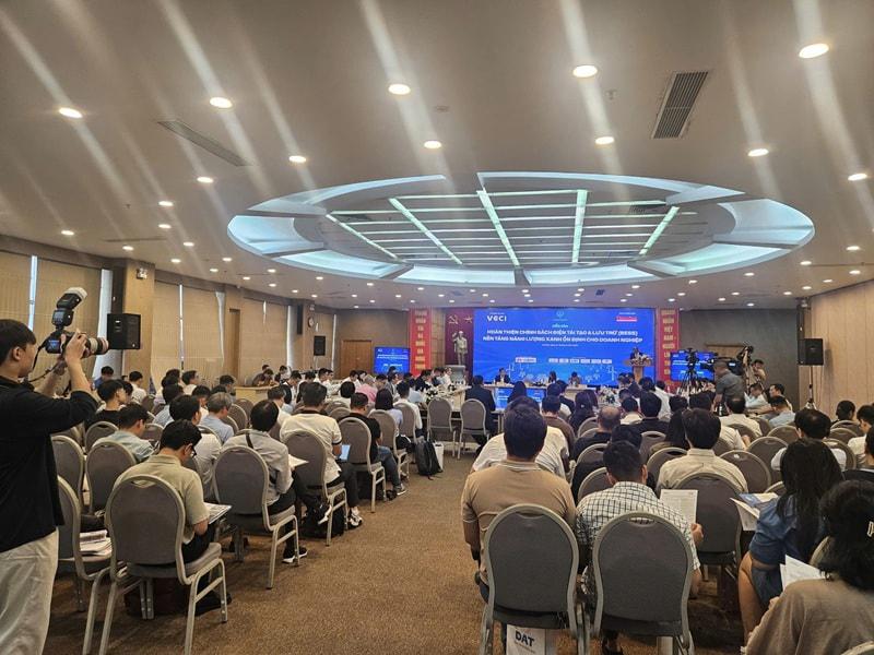 Văn phòng Chính phủ đề nghị xem xét kiến nghị về chính sách điện tái tạo và lưu trữ