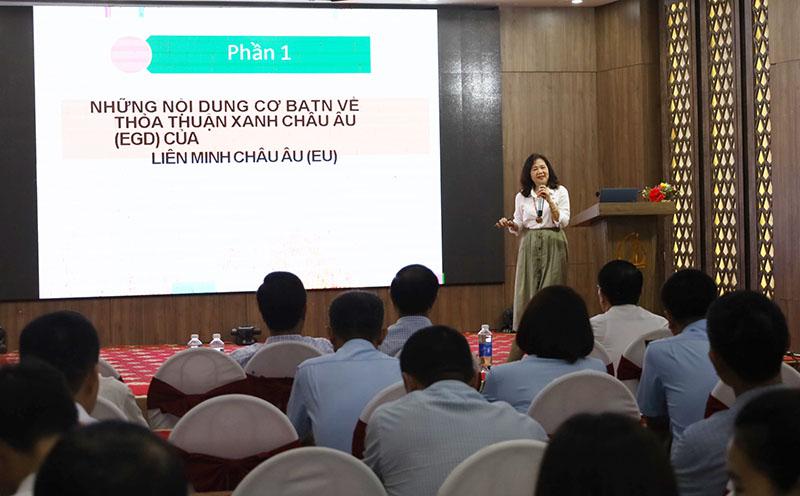 Tập huấn về hội nhập quốc tế và xuất nhập khẩu