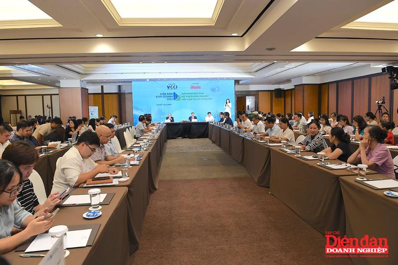 DIỄN ĐÀN KINH DOANH 2025: Tiếp sức doanh nghiệp mở rộng thị trường