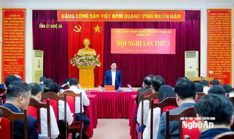 Ban Chấp hành Đảng bộ tỉnh họp bàn nhiều nội dung quan trọng, quyết định cả nhiệm kỳ