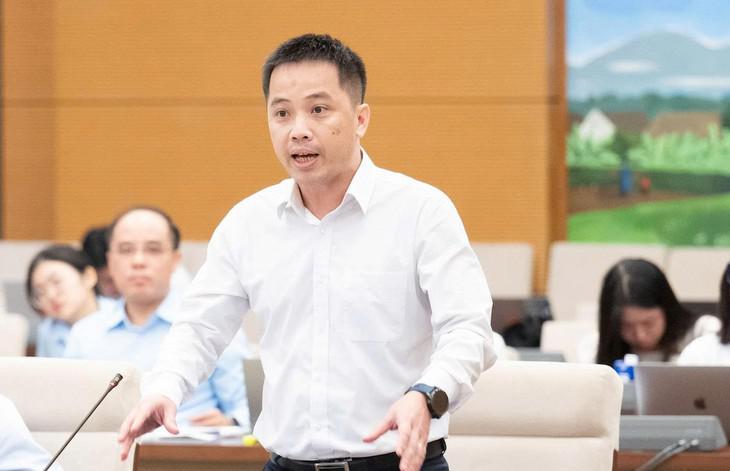 Một hàng phở làm sao chứng minh được con gà mua ở đâu mà có hóa đơn?