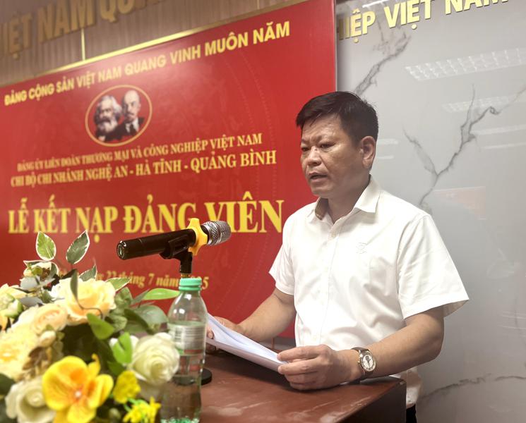 LỄ KẾT NẠP ĐẢNG VIÊN CHI NHÁNH VCCI NGHỆ AN – HÀ TĨNH – QUẢNG BÌNH