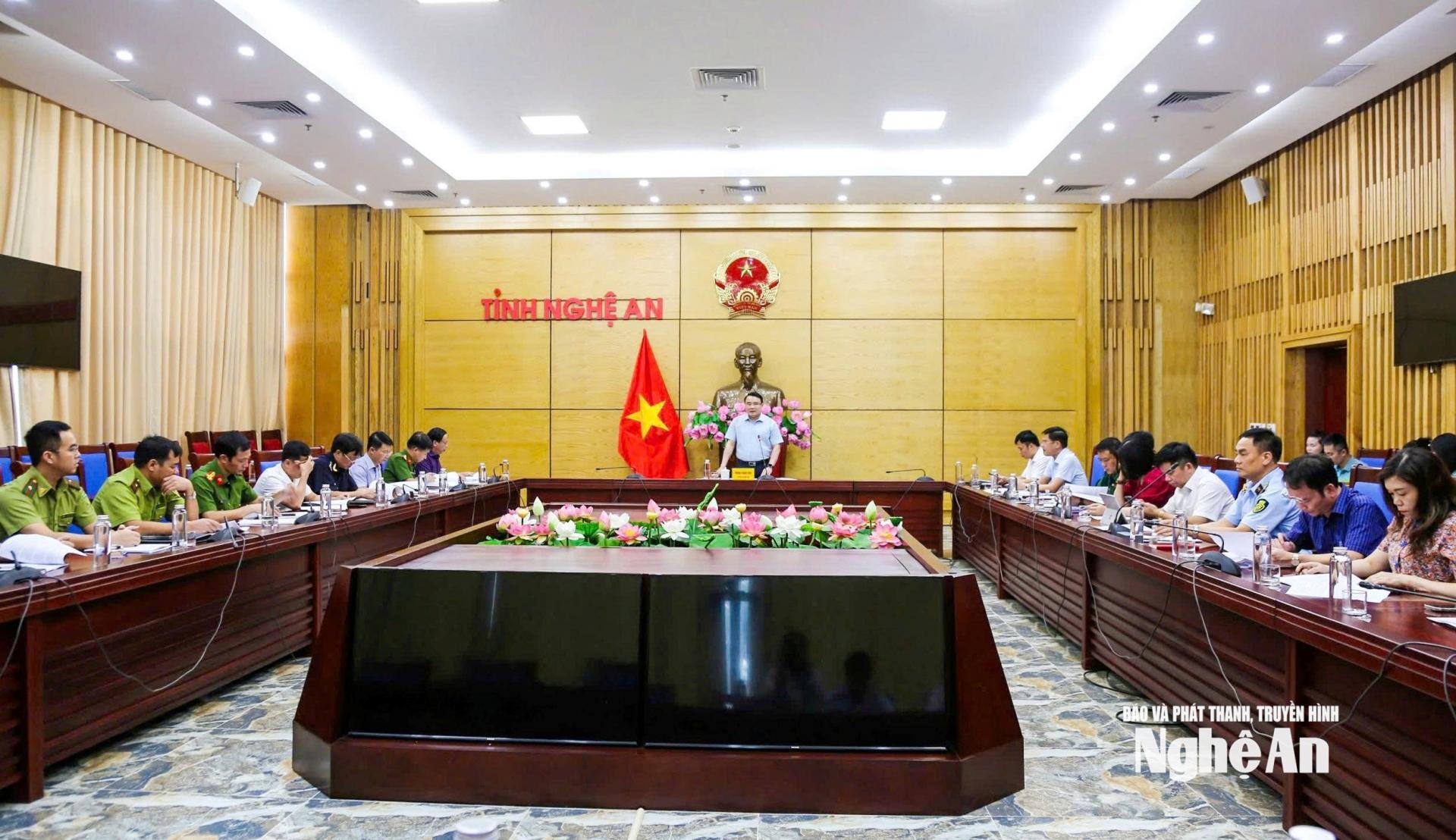 Toàn cảnh hội nghị. Ảnh: T.H