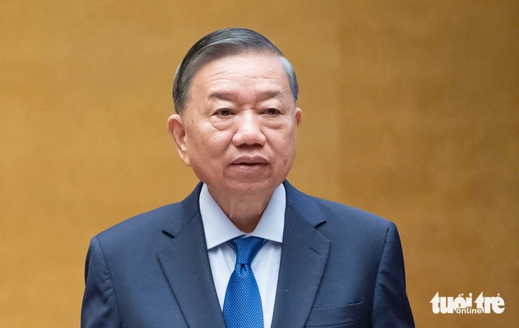 Bộ Chính trị: Tăng cường kỷ luật phát ngôn, văn hoá ứng xử của cán bộ, đảng viên trên không gian mạng - Ảnh 1.