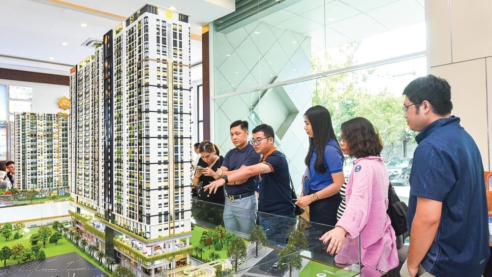 Giữ nguyên mức thuế 2% khi chuyển nhượng bất động sản, chưa đề xuất áp thuế 20% phần lãi - Ảnh: ITN