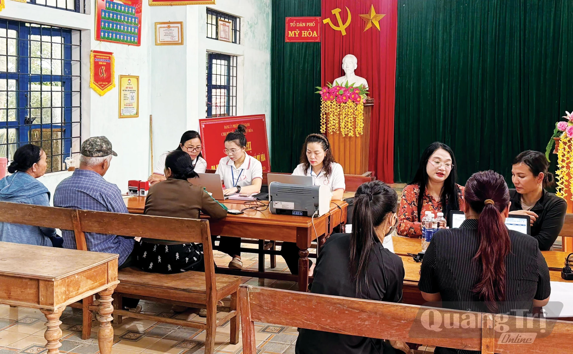 Mô hình “Ngày thứ 7: Chính quyền tận tâm-Người dân thuận tiện” được UBND phường Bắc Gianh tổ chức lưu động sáng 19/9/2026 tại tổ dân phố Mỹ Hòa - Ảnh: H.L