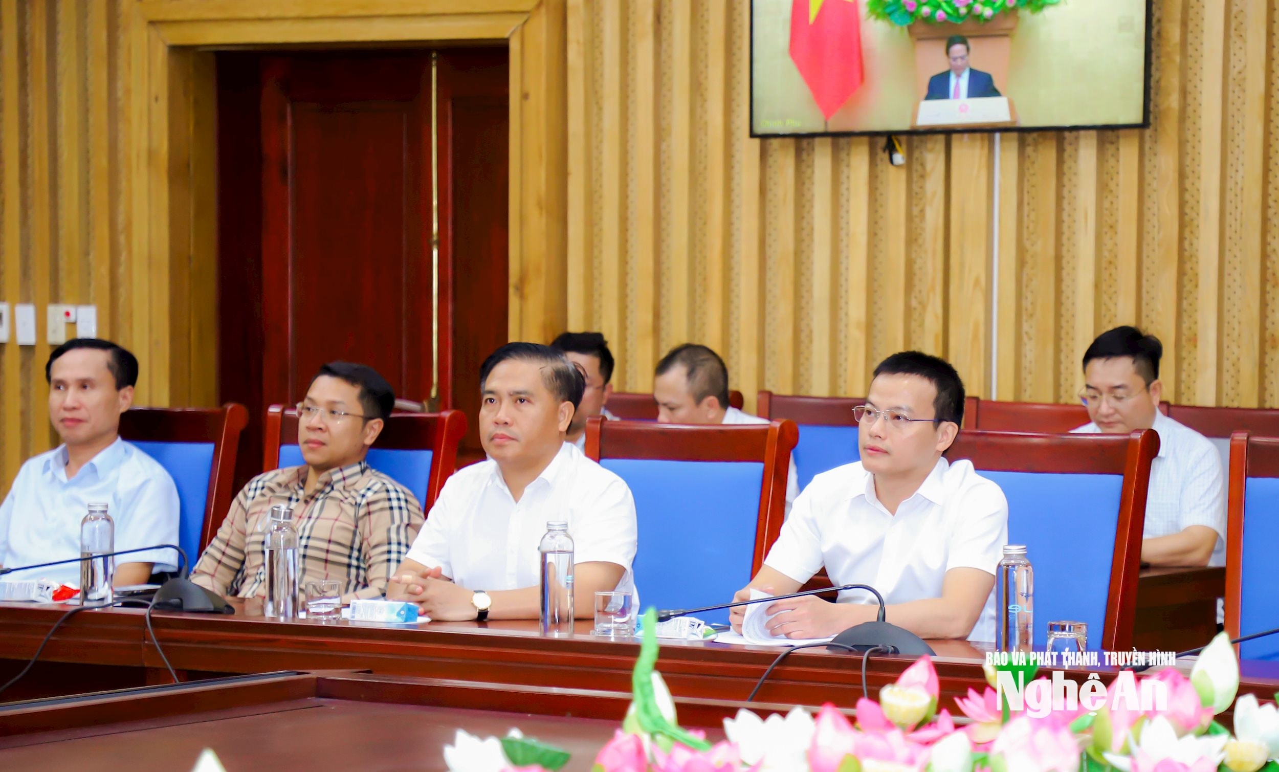 Các đại biểu dự hội nghị tại điểm cầu UBND tỉnh Nghệ An. Ảnh: Thành Duy