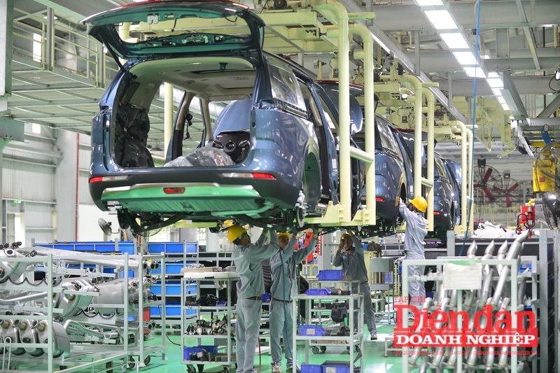 VCCI cho rằng quy định liên quan đến chuyển nhượng dự án đầu tư chưa thật sự rõ ràng, có thể dẫn đến cách hiểu khác nhau và gây khó khăn khi áp dụng.