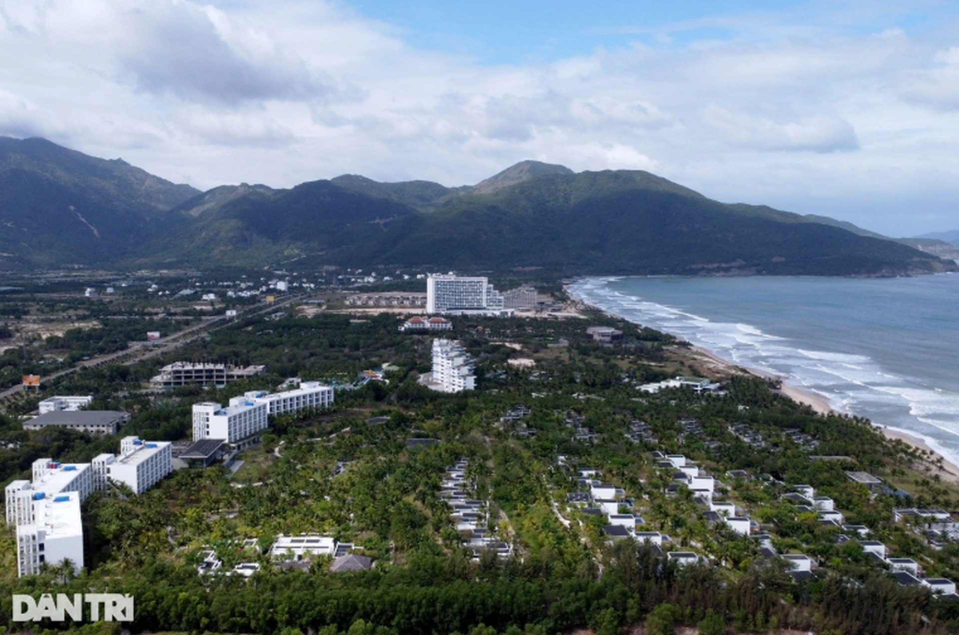 6 vùng kinh tế, nơi sẽ thành siêu đô thị, chỗ khơi tiềm lực trục Đông - Tây - 7